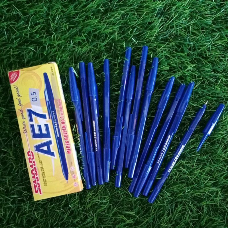 

Pulpen/ Bolpen/ Pen AE7 0.5 Biru Standard (1 Lusin) (A0102)