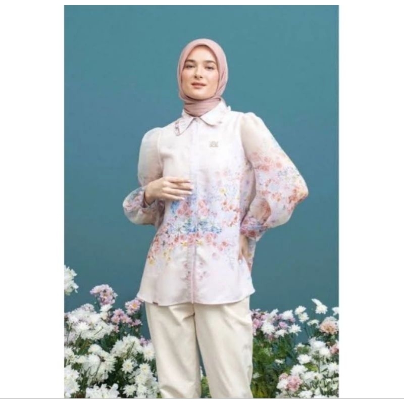 Preloved Verdant blouse wearing klamby