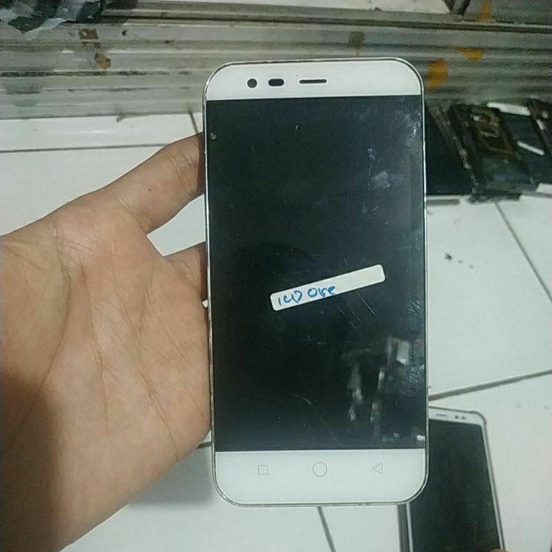 LCD+CASING SEADANYA BEKAS Coolpad a110