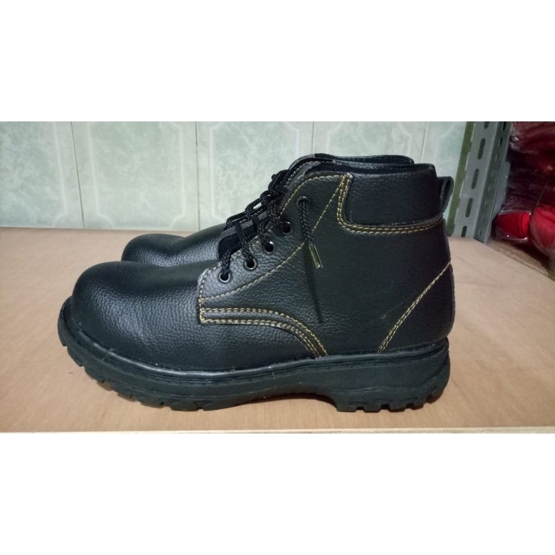 sepatu boots safety ujungbesi sepatu safety hitam sepatu safety pendek