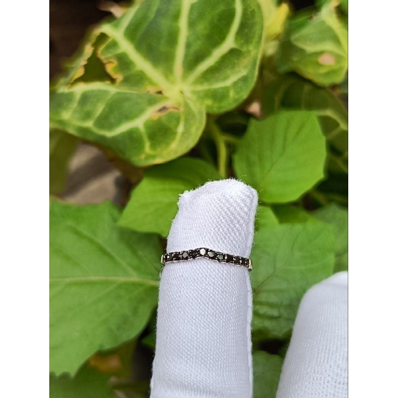 Cincin Emas Black Diamond