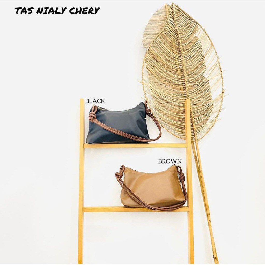 Benang Raja Tas Naily Chery