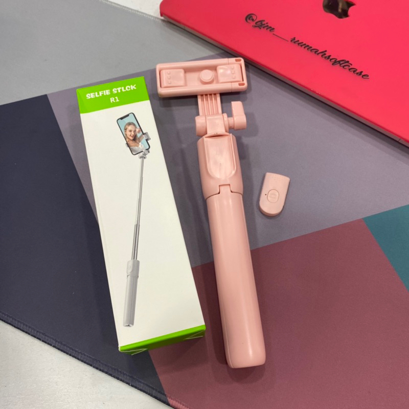 TRIPOD TONGSIS BLUETOOTH SELFIE STICK R1 PINK COLOUR