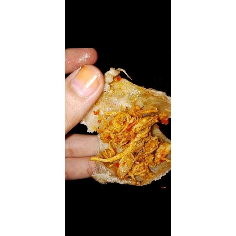 

cireng isi ayam suwir pedas