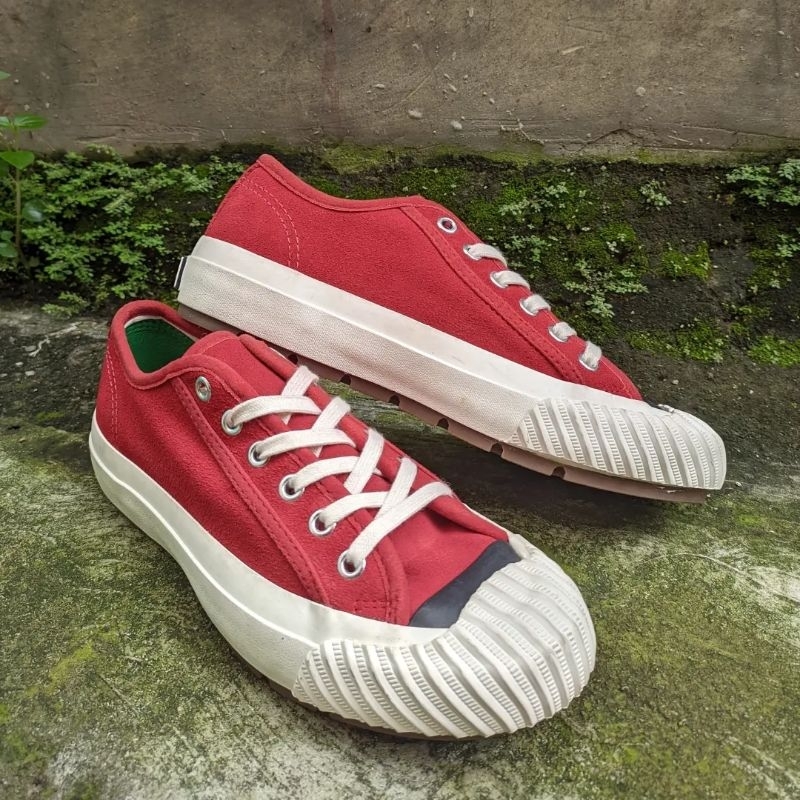 Sepatu PF Flyers
