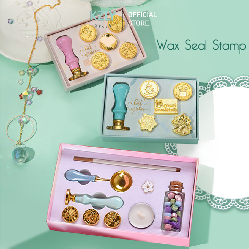 

KZLY STYLE Retro Seal Wax Beads Set Handle DIY Wax Beads Scrapbook Stempel Sealing Lilin Segel Wax Stempel Undangan Stempel PernikahanRETRO SEAL WAX BEADS SET / SET STEMPEL SEGEL LILIN / WAX SEAL SET / AMPLOP / WAX STAMP CANDLE LILIN / SEALING WAX STAMP K