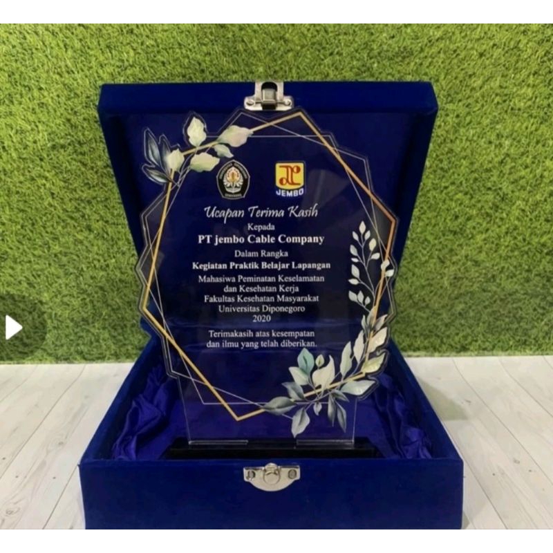 PLAKAT AKRILIK / PIAGAM AKRILIK