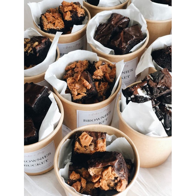 

✨MEN SALE✨ a Cake a Day Brownies Bucket murah