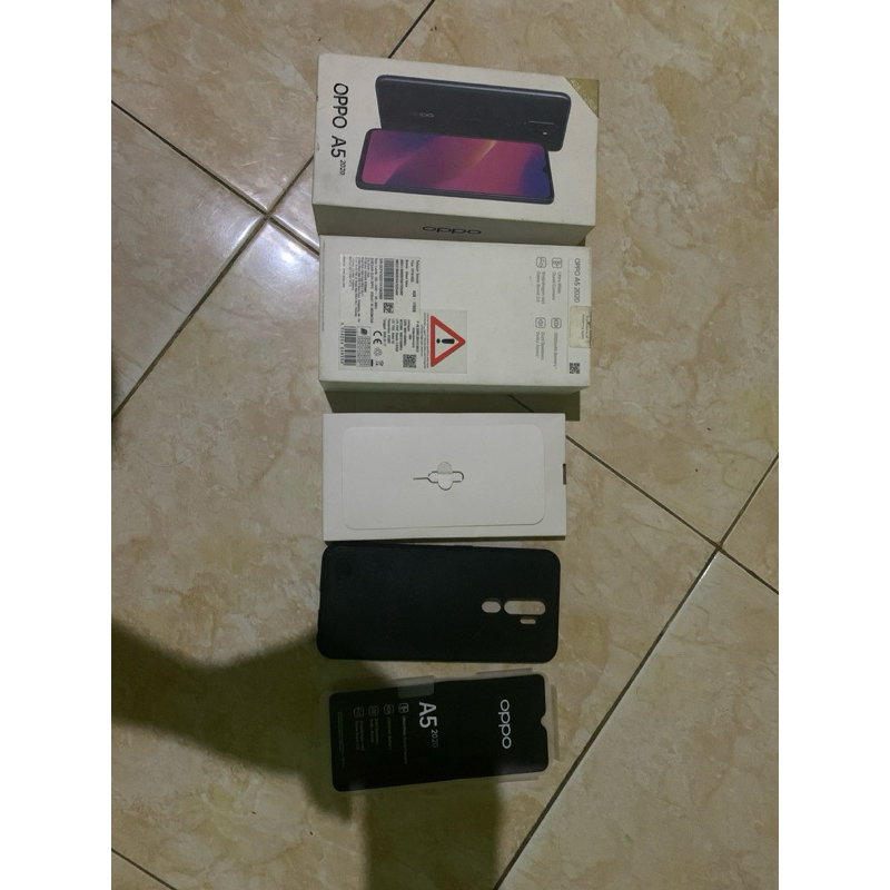 kotak hp oppo a5 2020