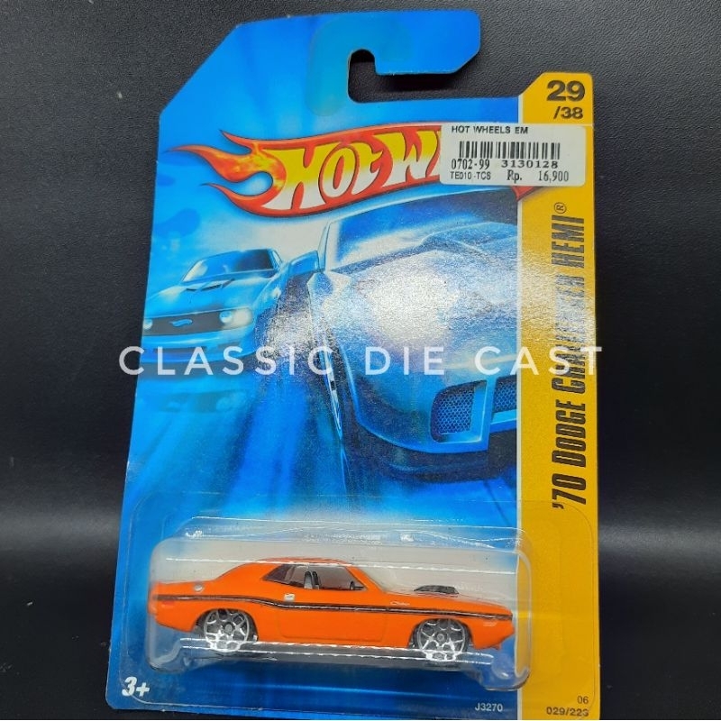 Hot Wheels 70 Dodge Challenger HEMI Orange