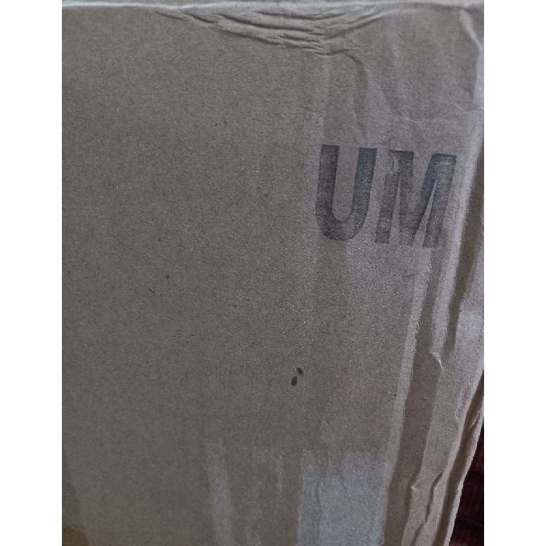 

➴ Merah,Black&Gold#original 100% 8157