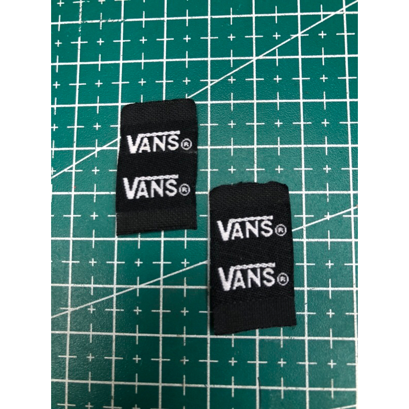 

VANS SLIP LABEL WOVEN BORDIR COTTON SUPER PREMIUM CO 1X DIKIRIM 600PCS