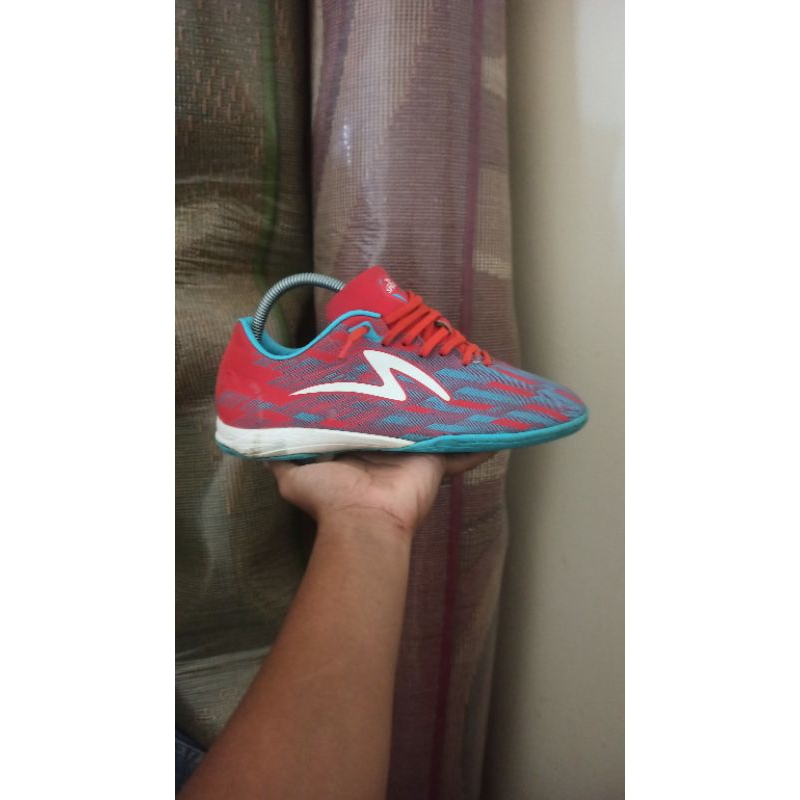 SPECS ACCELATOR LIGHTSPEED 2 PRO IN SIZE 39