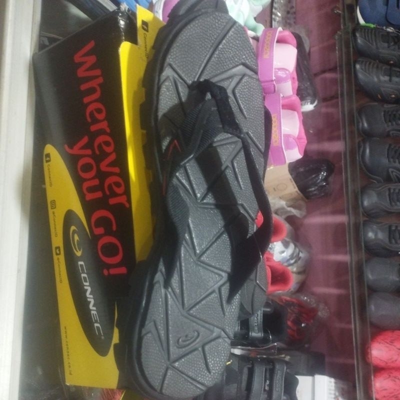sandal jepit connec