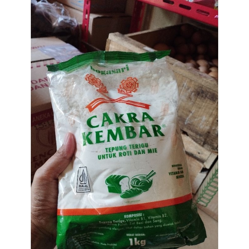 

tepung terigu cakra kembar 1kg