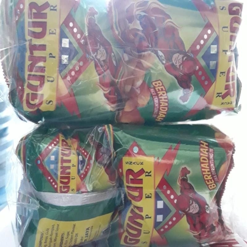 

SNACK Guntur super 10 pcs chiki berhadiah guntur isi 10 ciki guntur ciki jadul snack jadul guntur