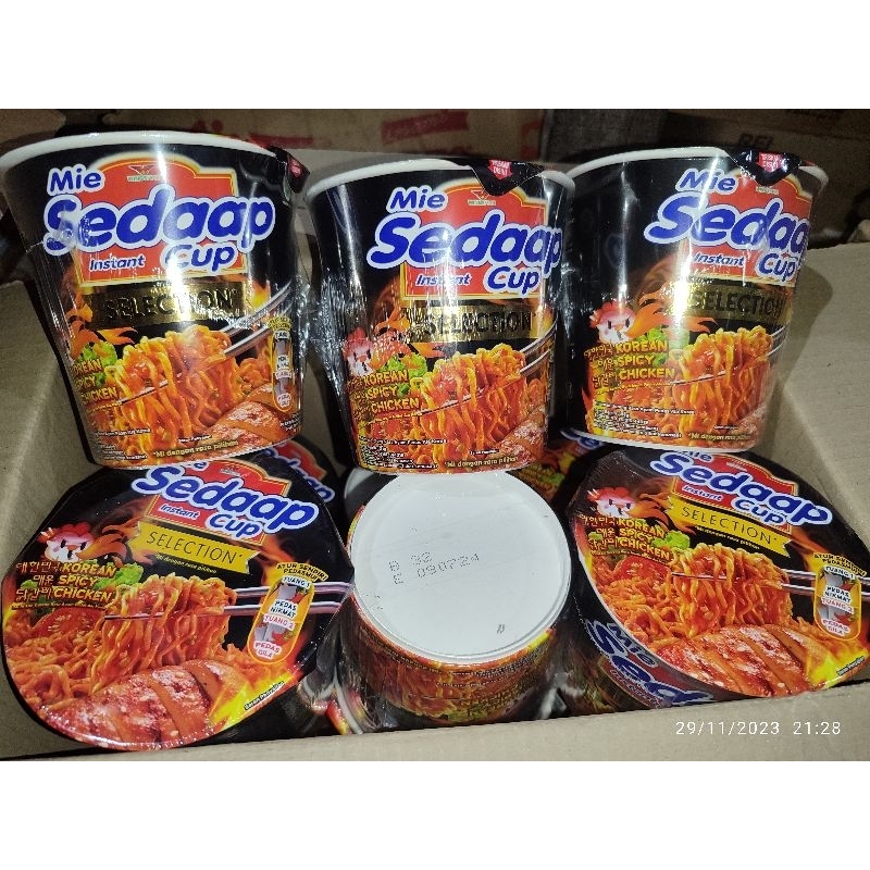 

MIE SEDAAP CUP KOREAN SPICY CHICKEN