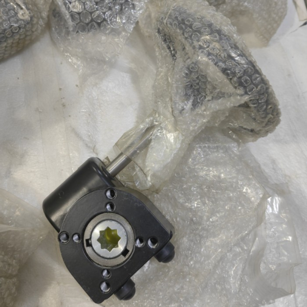 

Unik Gearbox Actuator Butterfly Valve Model 20070 Ratio 1:40 Flange F05/07 Berkualitas