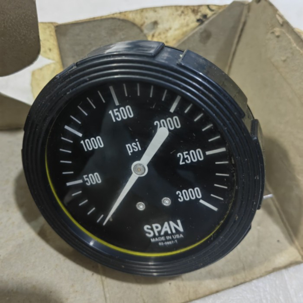 Jual Pressure Gauge 3000psi 1/4 NPT BACK SPAN LFP212-3000-PSI-G-CERT Berkualitas