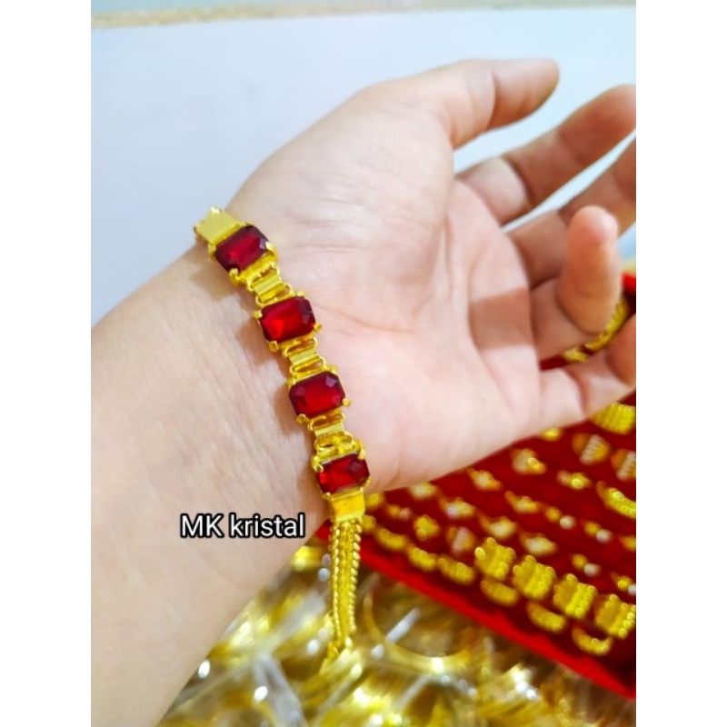 Gelang permata merah lapis kristal