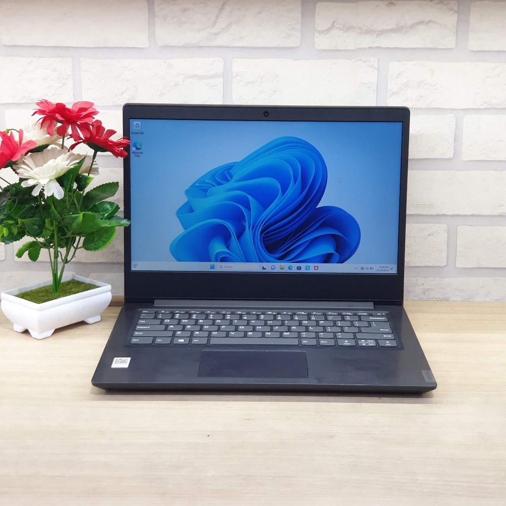 LENOVO V14 AMD 3020e RAM 8 SSD MURAH