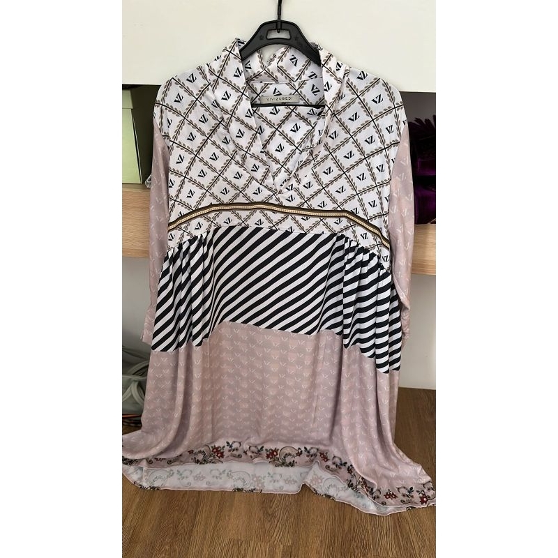 Tunik VZ vivi zubedi preloved