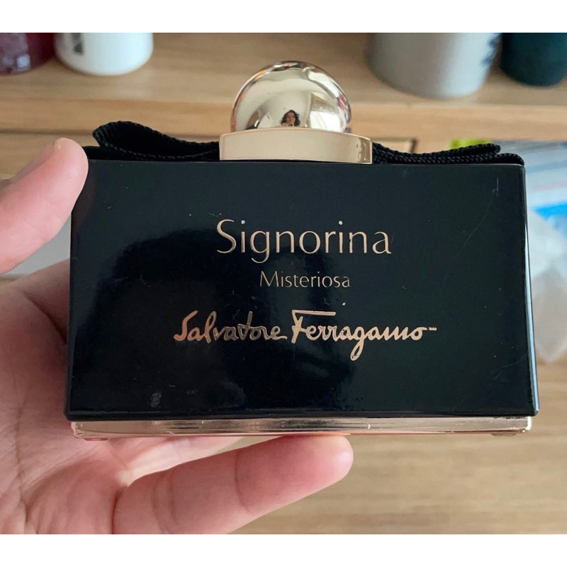 signorina misteriosa