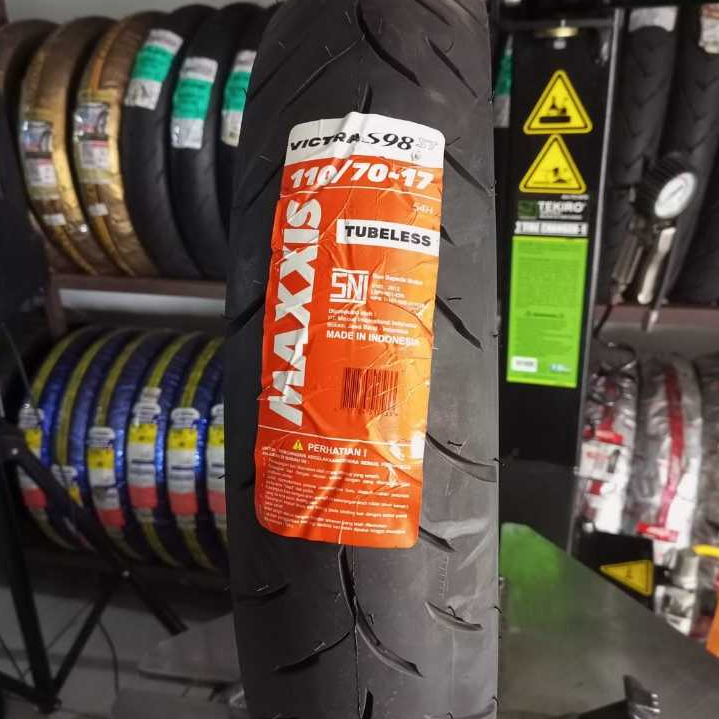 BAN LUAR VICTRA UKURAN 110/70-17 TUBELESS SOFT COMPOUND