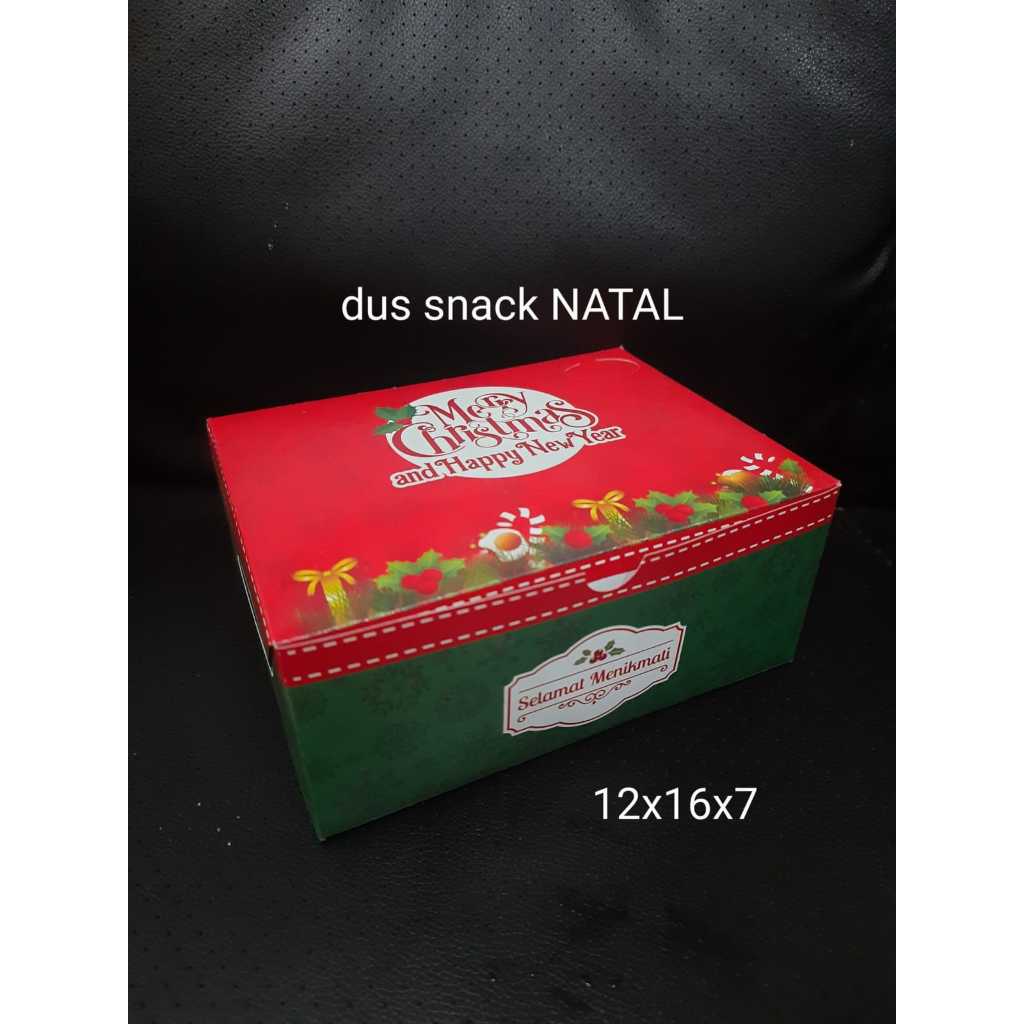 

dus snack kue 12x16x7cm motif NATAL isi 10lembar