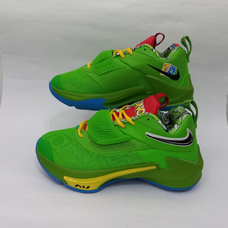 Nike Zoom Freak 3 x UNO