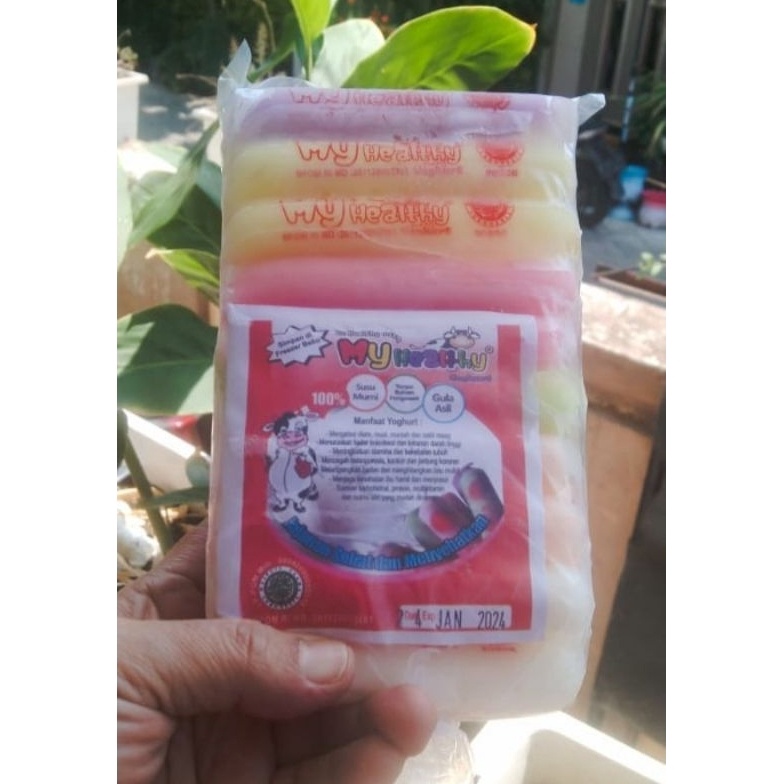 

[YJE44] ES YOGHURT MY HEALTHY Mini Stick isi 30. Yoghurt Stick aneka rasa buah , isi 30. Camilan segar dan menyehatkan. vkrom