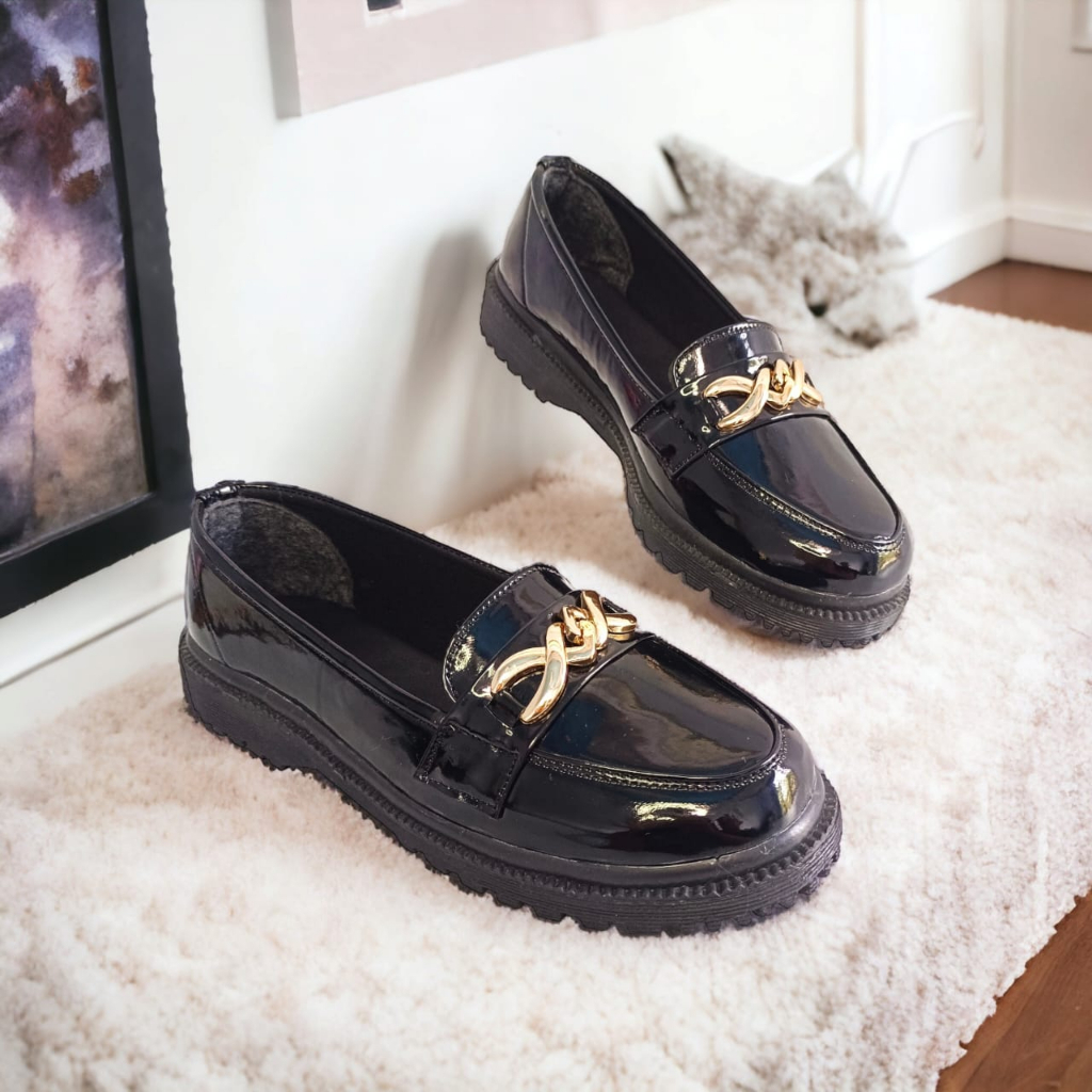 Trixbee  Sepatu Docmart Wanita Rantai Logam Gold Premium Terbaru Fashion Korea Sepatu Flat loafers K