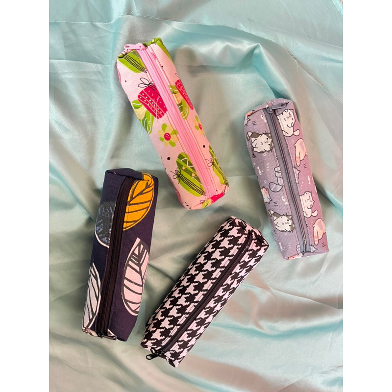 

SOUVENIR TEMPAT PENSIL|pencil case|BAHAN CANVAS/KANVAS Ukuran 5x5x25