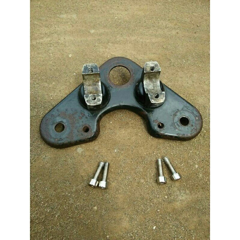 segitiga t atas skok depan honda win original bekas ready