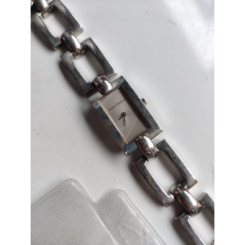 jam Tangan Nina ricci