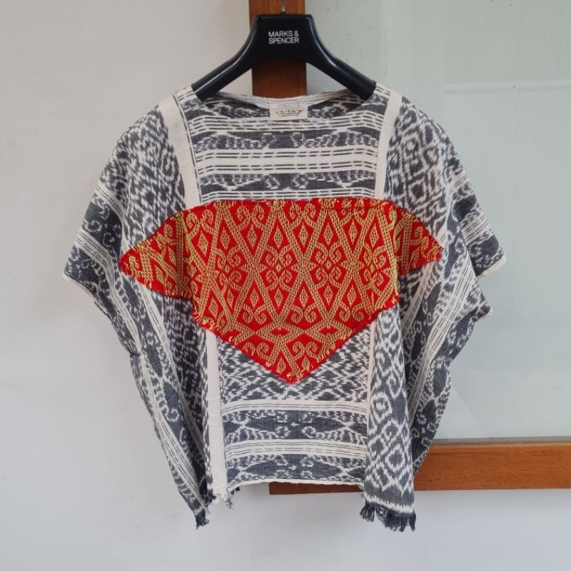 Preloved DIAN OERIP Ethnic Tenun Bajawa & Songket Air Emas Loose Top