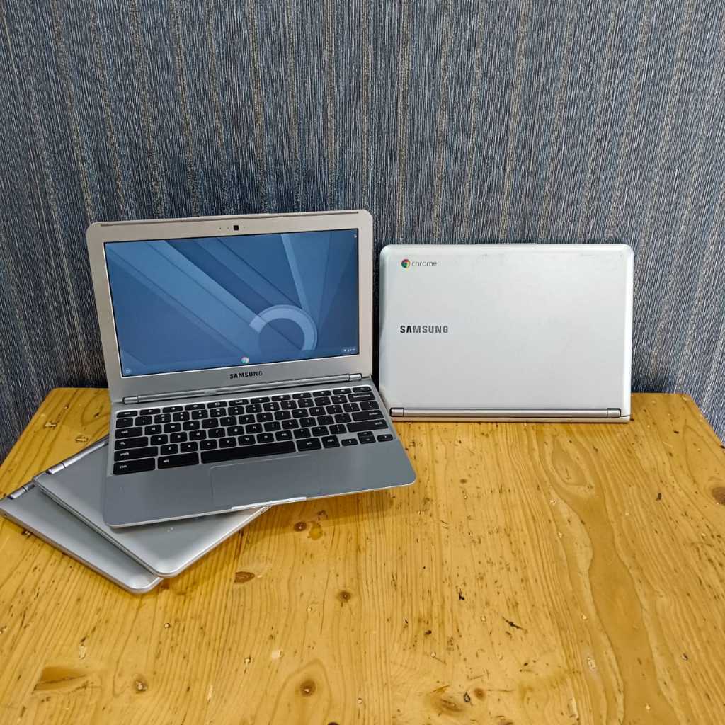 Notebook Samsung Chromebook 303C, Ram 2GB/32GB, Fullset Bergaransi