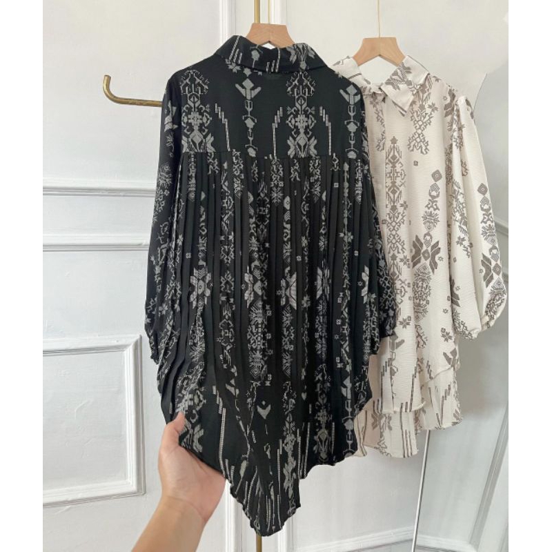 Munna Plisket Motif Blouse Plisket Motif Etnik Hitam Adem untuk Wanita Motif Etnik Hitam Adem