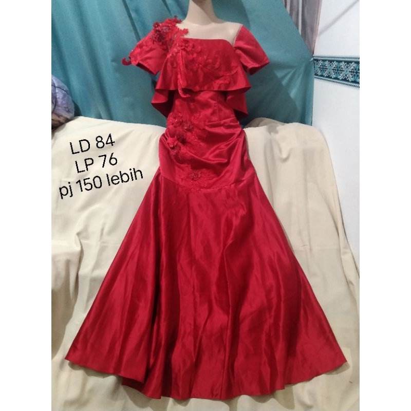 Gaun mewah / gaun pesta / londres mewah / dress pesta /  gaun preweding / wedding dress / baju bidua