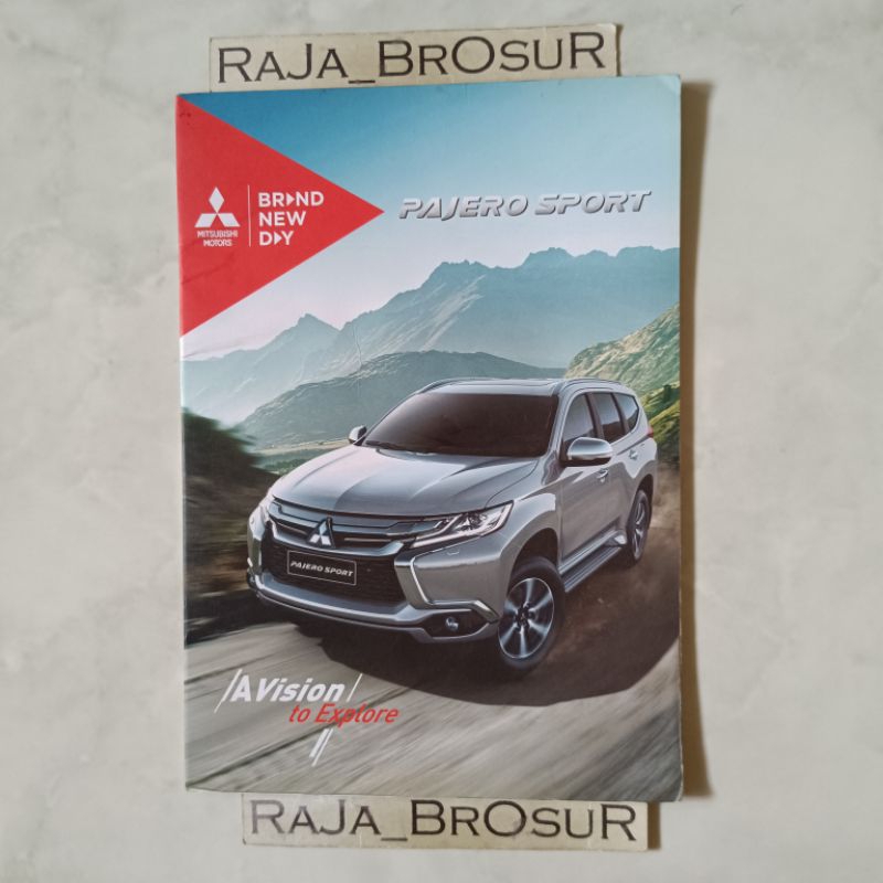 Poster brosur katalog booklet Mitsubishi Pajero Sport 2017