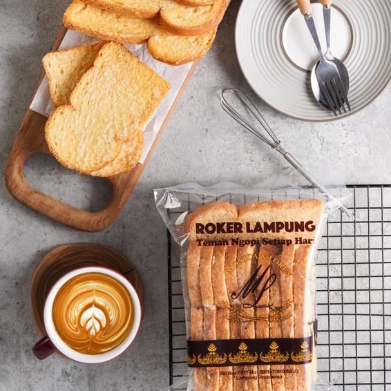 

Harga Murah Roker Monica & Loren Roti Kering Premium Khas Lampung 250 g Ready Stock