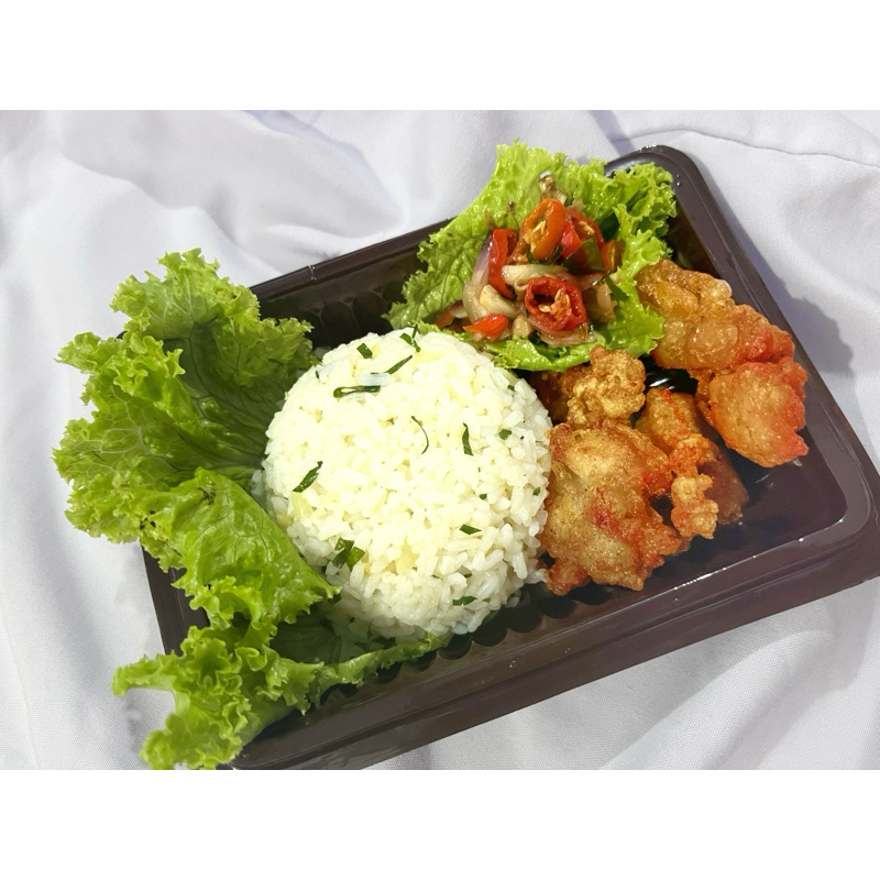 

Nasi daun jeruk, ayam bawang putih with sambal matah