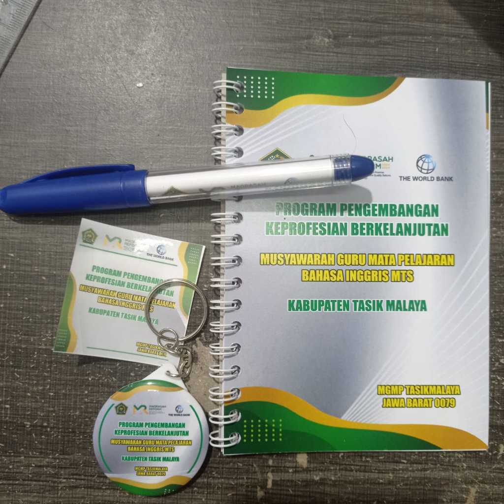 

BUKU, NOTES, NOTE, PULPEN, GANCI, ACARA SEMINAR