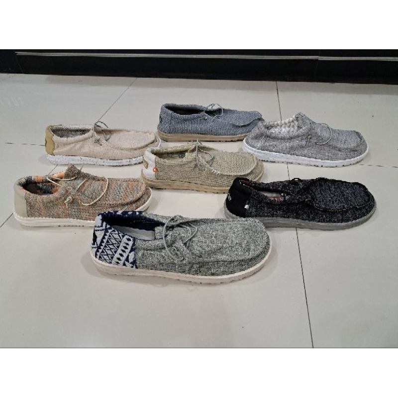 Sepatu Slip On Hey Dude Sisa eksport