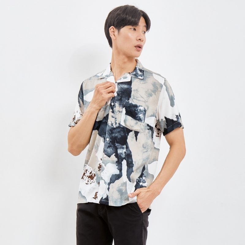 MUST Kemeja Pantai Printing Pria Wanita Motif Abstrak Vintage Casual Shirt Lengan Pendek Kekinian
