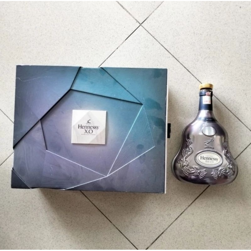 Botol kaca bekas kosong Hennessy X.O cognac 700 ml
