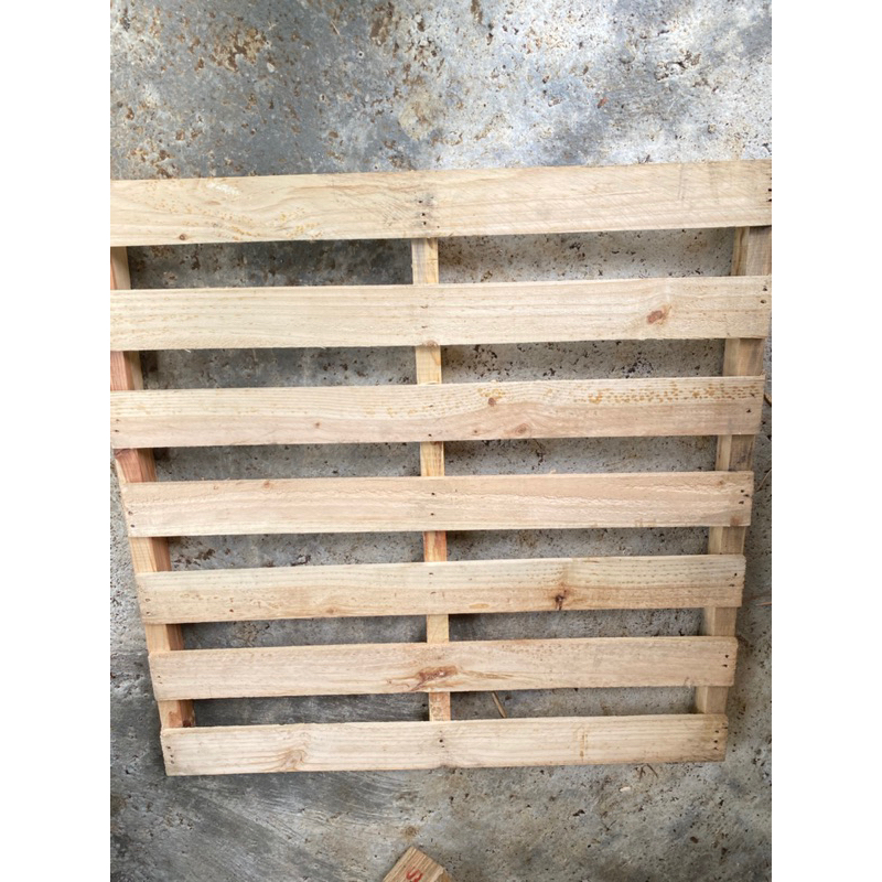 palet kayu alas dipan kasur