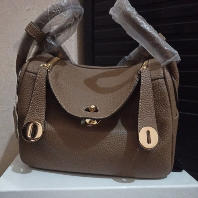 Lindy 26cm TF008 ✨