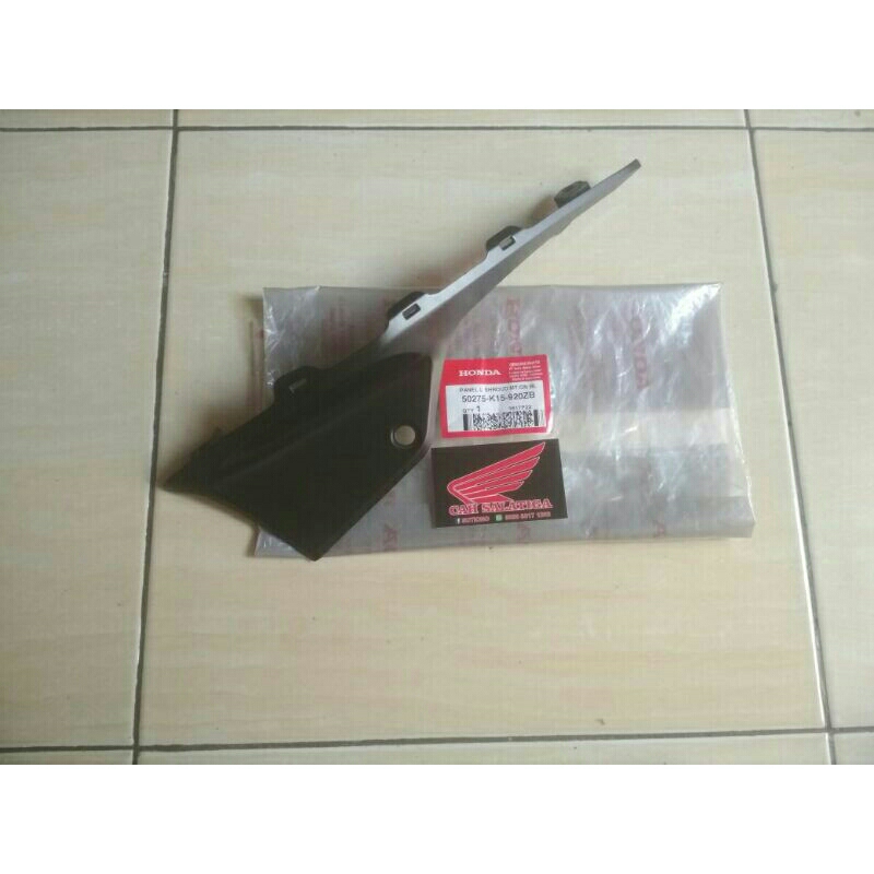 50275~K15~920ZB Panel sayap tangki kiri hitam dop cb 150 r 2015~2017