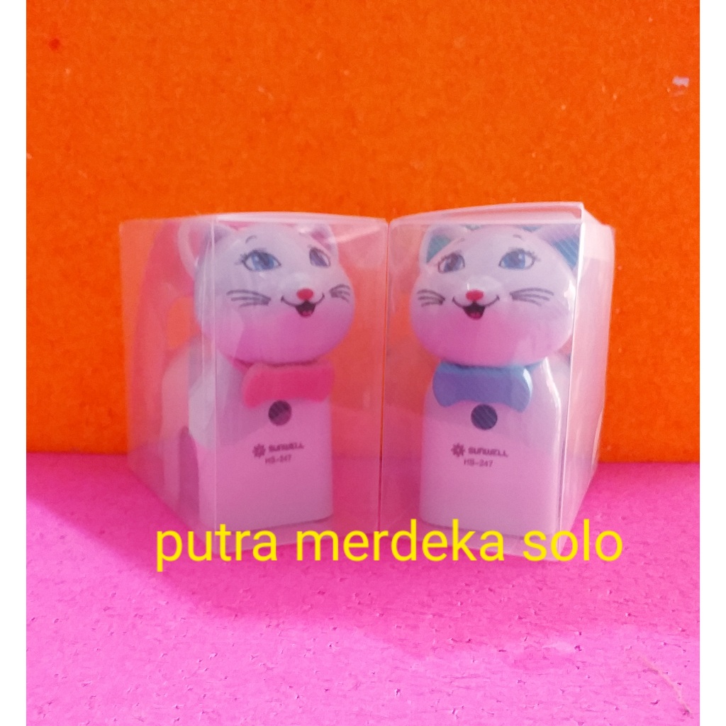

Rautan Meja Fancy Kucing Ongotan Pensil Putar Fancy Cat Ongotan Meja Unik Sunwell no HS-247